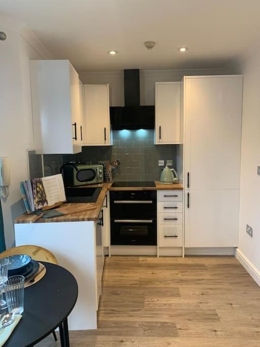 Alto - Lovely 2 Bedroom Serviced Apartment Bristol By Mint Stays Εξωτερικό φωτογραφία